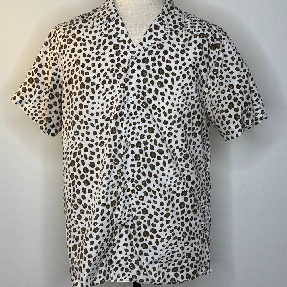 Banana Republic Giraffe Print Short Sleeve Shirt | Men's Large